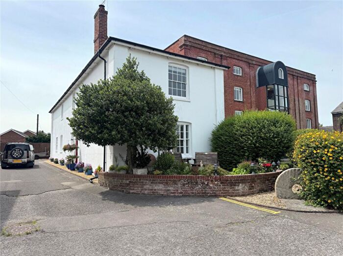 4 Bedroom Apartment For Sale In Lower Quay, Fareham, Hampshire, PO16