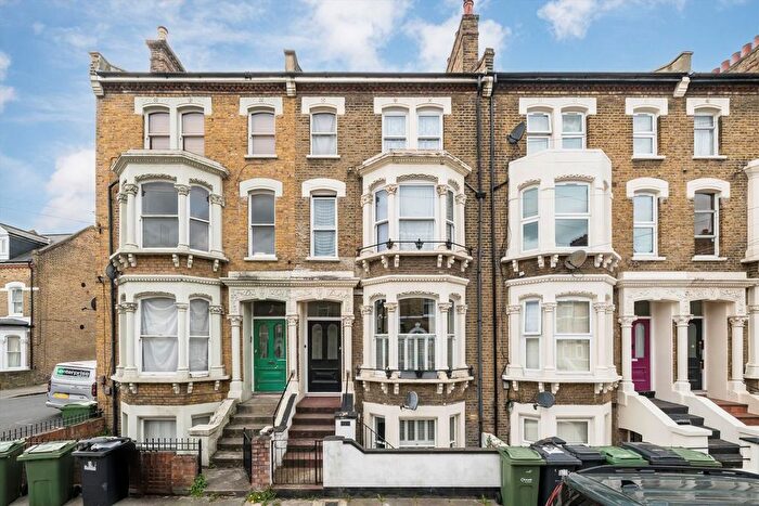 2 Bedroom Maisonette For Sale In Arlingford Road, Brixton, SW2