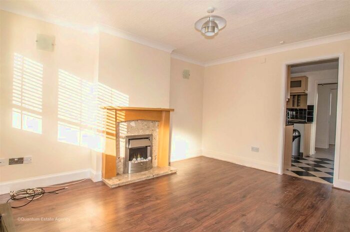 2 Bedroom End Of Terrace House To Rent In Fairfax Croft, Copmanthorpe, York, YO23