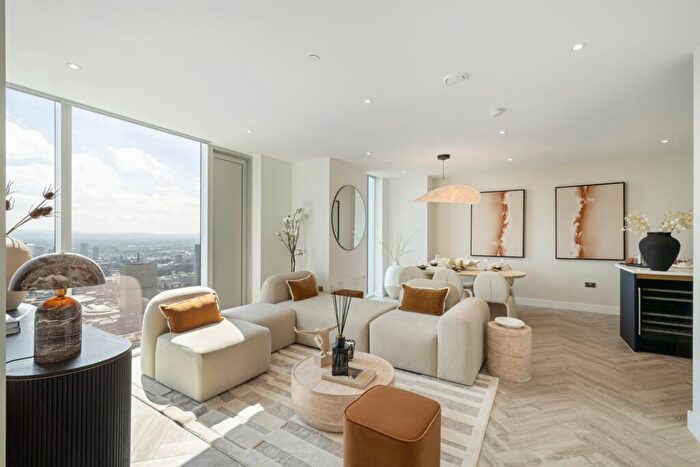 3 Bedroom Penthouse To Rent In Cortland At Colliers Yard, Salford, M3