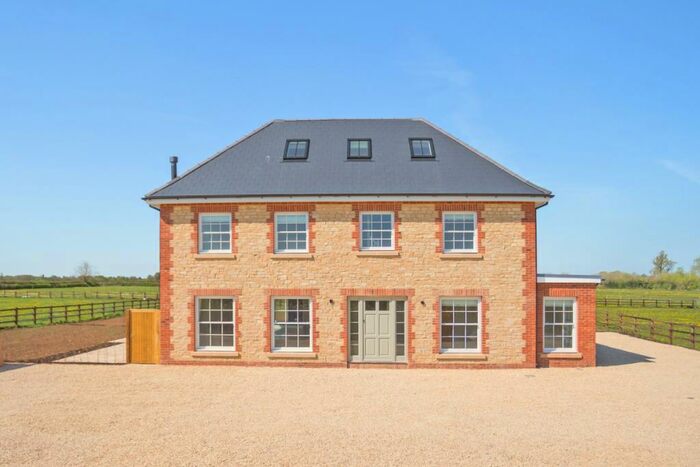 5 Bedroom Detached House To Rent In Coldharbour Farm Hatford, SN7