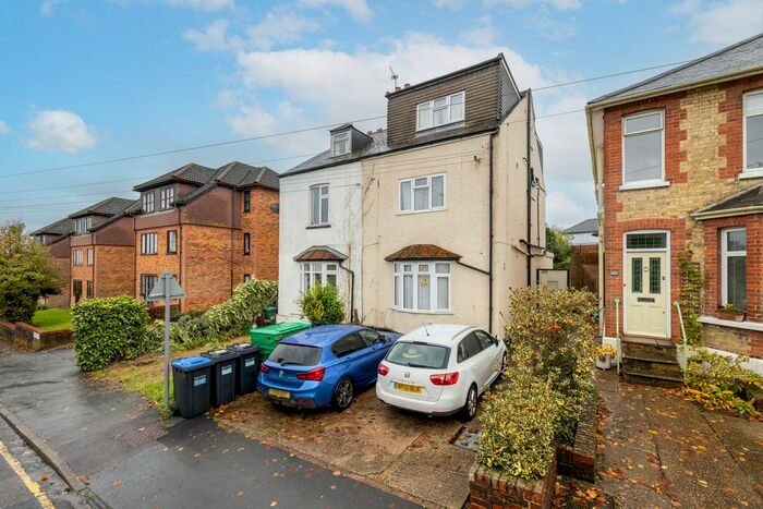 Studio To Rent In Earlswood Road, Redhill, RH1