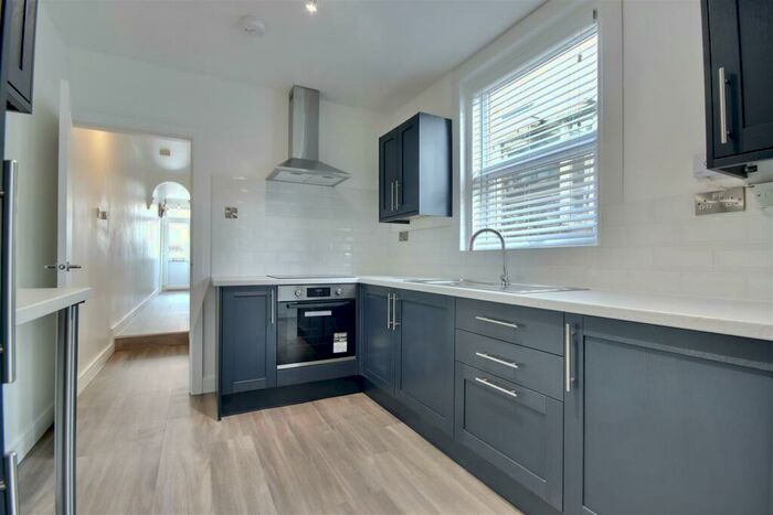 3 Bedroom Terraced House To Rent In Moorland Road, Portsmouth, PO1