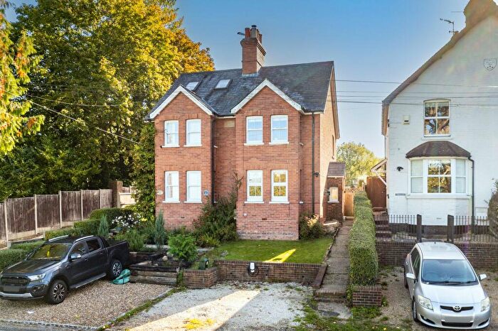 3 Bedroom Semi-Detached House For Sale In Turners Hill Road, Crawley Down, RH10