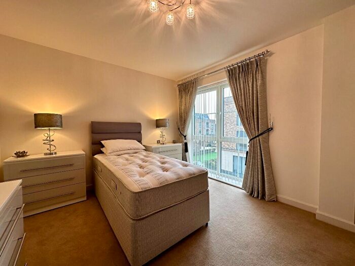 2 Bedroom Retirement Property For Sale In Fountain Way, Salisbury, Wiltshire, SP2