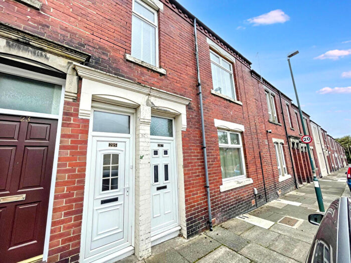 2 Bedroom Flat For Sale In Garrick Street, Mortimer, South Shields, Tyne And Wear, NE33
