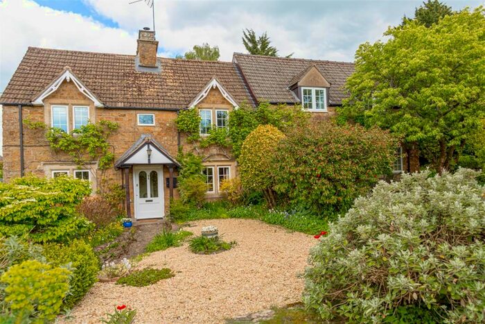 3 Bedroom Detached House For Sale In The Street, Stinchcombe, Dursley, GL11