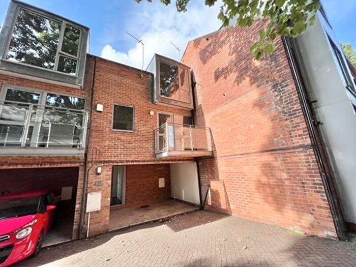 1 Bedroom Mews To Rent In St Peters Avenue, Cleethorpes, DN35