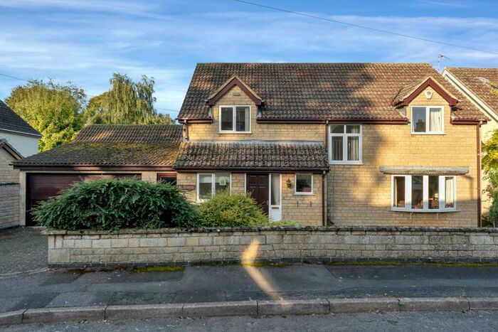 4 Bedroom Detached House For Sale In Spring Lane, Wymondham, LE14