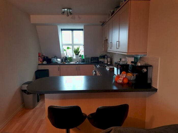 2 Bedroom Flat To Rent In Kimmeridge Court, Ripley Road, Swindon, SN1