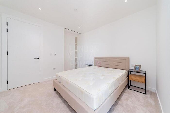 2 Bedroom Apartment To Rent In Valencia Tower, Bollinder Place, London, EC1V