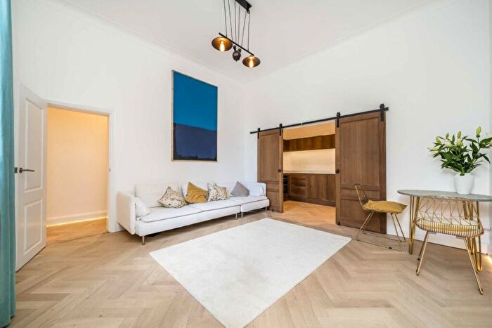 2 Bedroom Flat For Sale In West End Lane, West Hampstead, NW6
