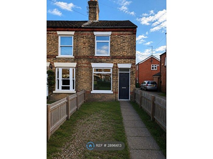 3 Bedroom End Of Terrace House To Rent In New Road, Peterborough, PE2