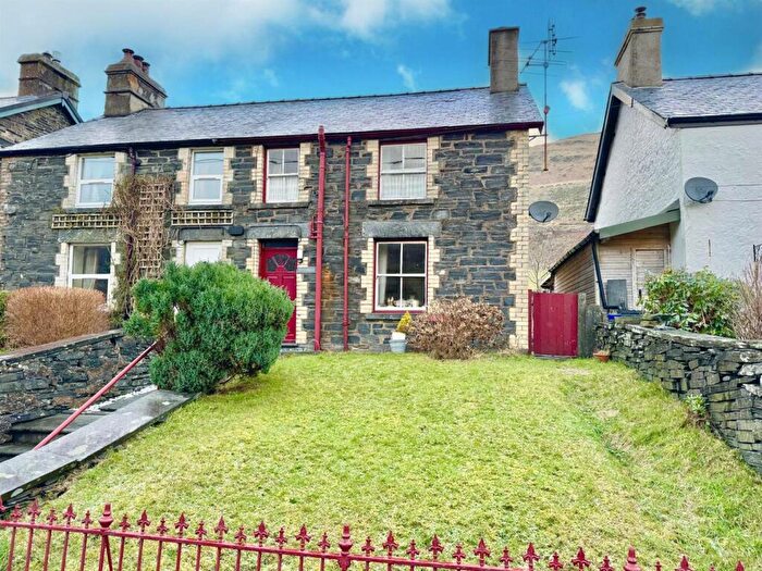 2 Bedroom House For Sale In Cwm Penmachno, Betws-Y-Coed, LL24