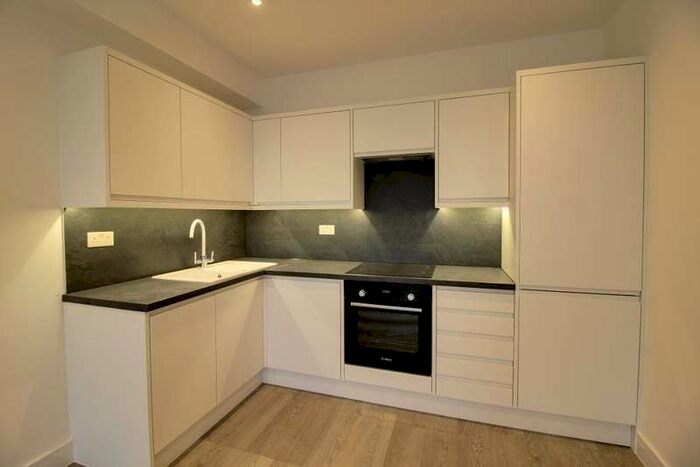 1 Bedroom Flat To Rent In Chichester Road, Southend On Sea, Essex, SS1