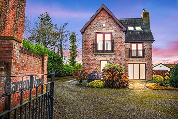 4 Bedroom Detached House For Sale In The Garden House, Catforth Road, Preston, Lancashire, PR4