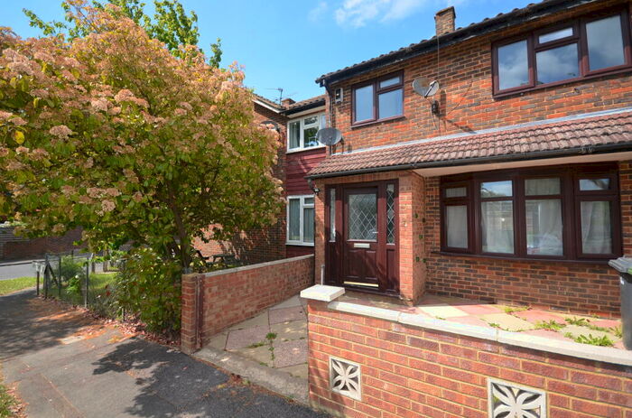 2 Bedroom Terraced House To Rent In Whittaker Road, Slough, SL2