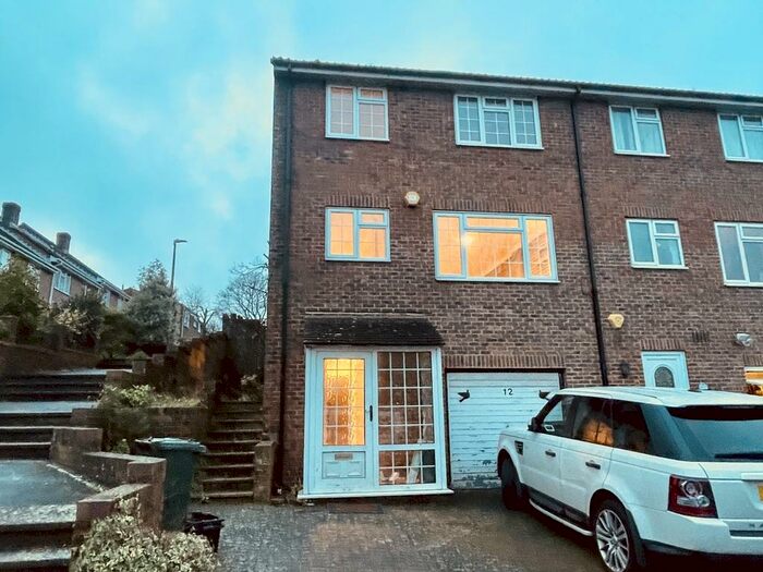 4 Bedroom End Of Terrace House To Rent In New Barn Close, Portslade, Brighton, BN41