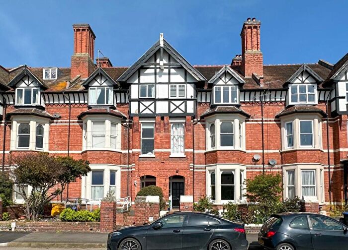 3 Bedroom Flat For Sale In Heath Terrace, Leamington Spa, CV32
