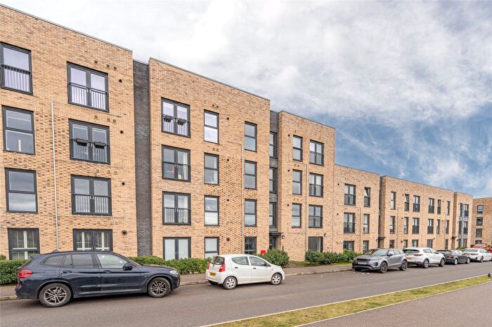 2 Bedroom Flat For Sale In Goldcrest Place, Edinburgh, EH4