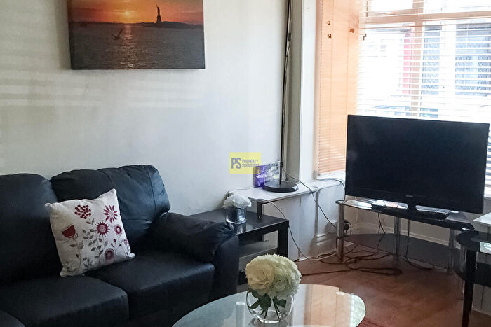 1 Bedroom Terraced House To Rent In Dawlish Road, Selly Oak, Birmingham, B29