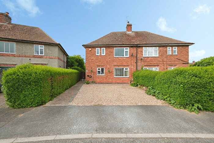 3 Bedroom Semi-Detached House For Sale In Inham Circus, Nottingham, NG9