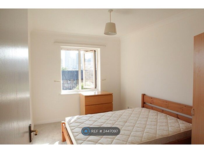 1 Bedroom Flat To Rent In Stratford, London, E15