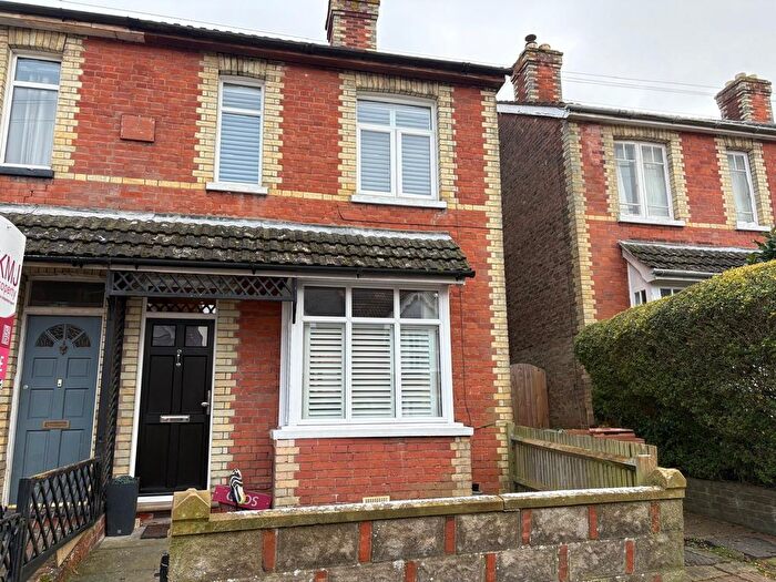 2 Bedroom Semi Detached House To Rent In Erskine Park Road, Tunbridge Wells, TN4