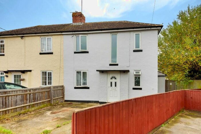 3 Bedroom Semi-Detached House To Rent In Didcot, Oxfordshire, OX11