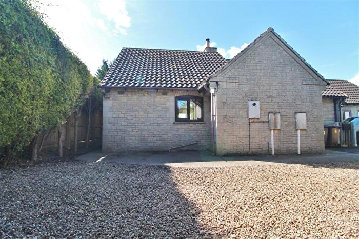 1 Bedroom Semi-Detached Bungalow For Sale In Top Road, Grantham, NG32