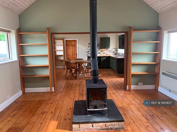 1 Bedroom Bungalow To Rent In Annexe Stud Farm, Newhaven, BN9