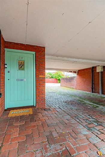 2 Bedroom Duplex For Sale In Romilly Crescent, Pontcanna, CF11