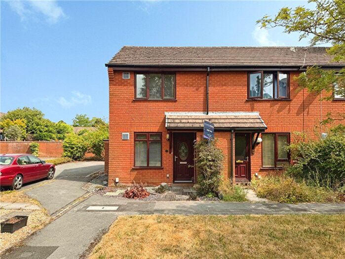 2 Bedroom End Of Terrace House For Sale In Greenwood Close, Romsey, Hampshire, SO51