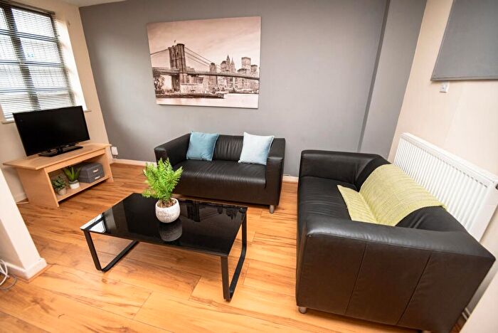 4 Bedroom Flat To Rent In A Arthur Street, Nottingham, NG7