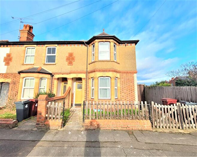 5 Bedroom End Of Terrace House To Rent In Brisbane Road, Reading, Reading, RG30