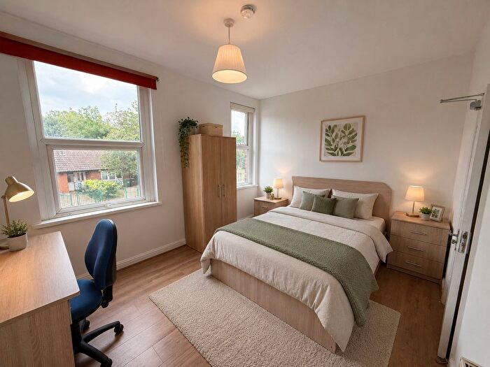 5 Bedroom Terraced House To Rent In Cardigan Lane, Burley, Leeds, West Yorkshire, LS4