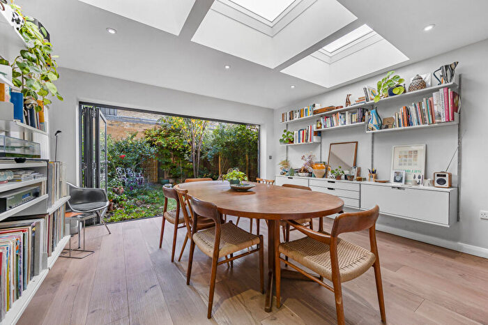 4 Bedroom Terraced House For Sale In Abbotswood Road, London, SE22