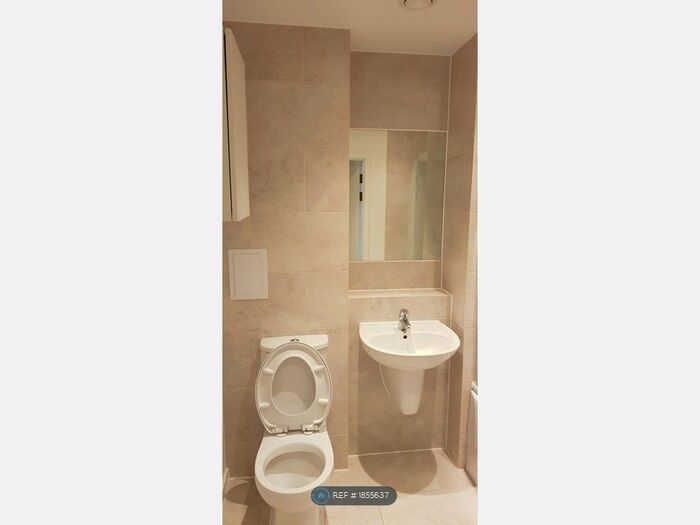 1 Bedroom Flat To Rent In Stour House, Maidenhead, SL6