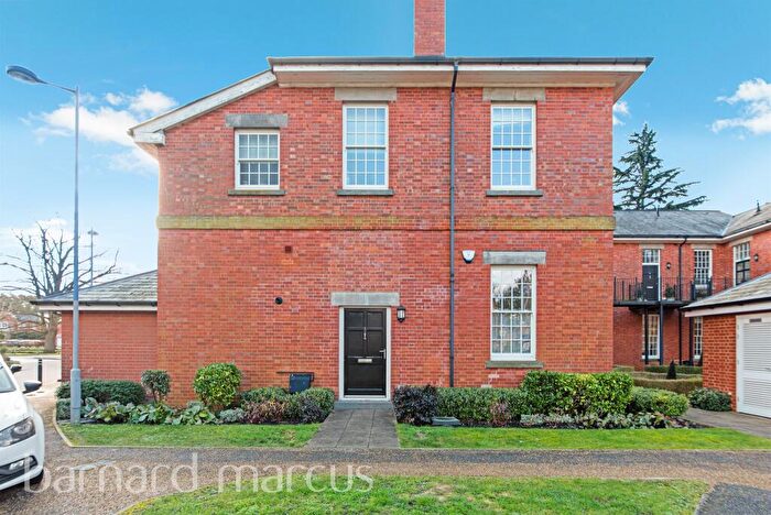 1 Bedroom Apartment For Sale In Glanville Way, Epsom, KT19