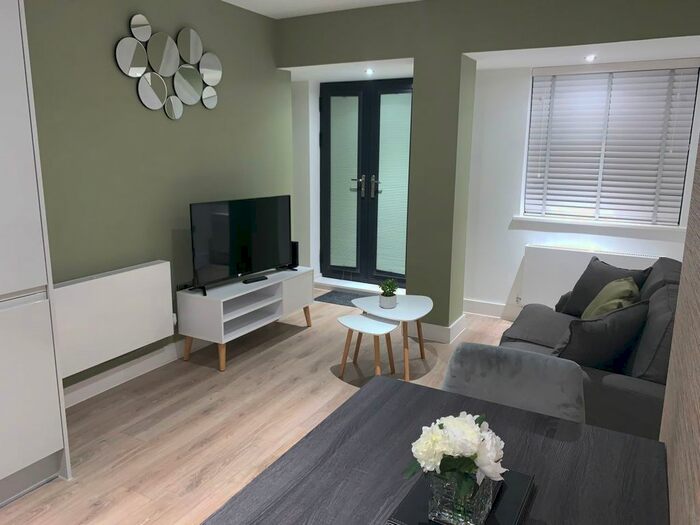 1 Bedroom Flat To Rent In Streetsbrook Road, Solihull, B91