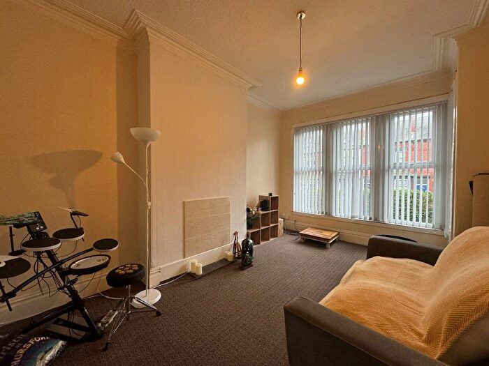 4 Bedroom Terraced House To Rent In Mexborough Drive, Leeds, LS7