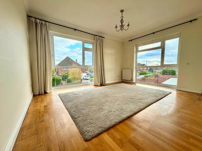 2 Bedroom Flat To Rent In Kilminston House, Manygate Lane, Shepperton, TW17