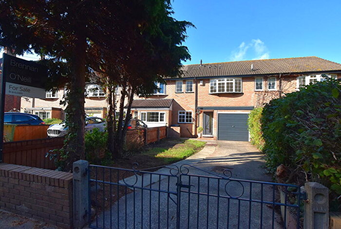 3 Bedroom Terraced House For Sale In Grosvenor Road, Oxton, CH43