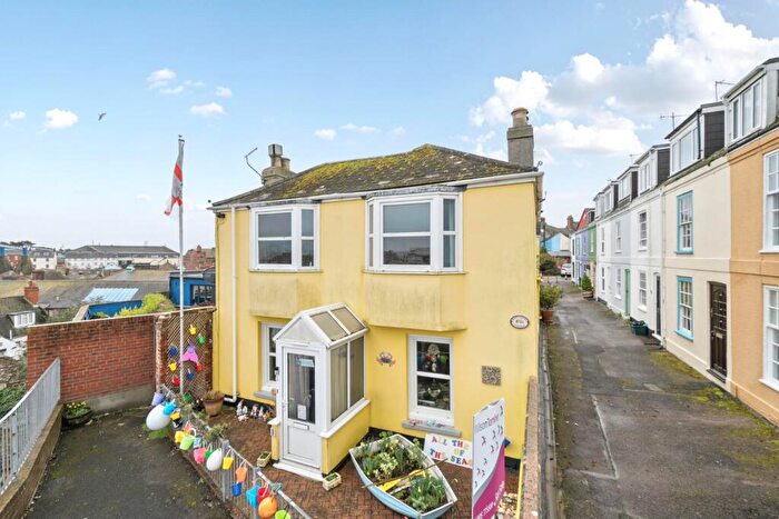 3 Bedroom Detached House For Sale In Trinity Terrace, Weymouth, DT4