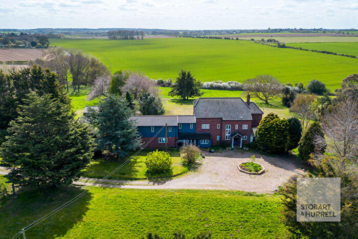 5 Bedroom Detached House For Sale In Stow Lodge, Mundesley Road, Nordolk, NR28
