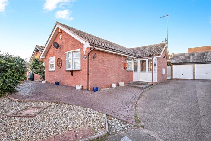 3 Bedroom Detached Bungalow For Sale In Holmwood Close, Clacton-On-Sea, CO16
