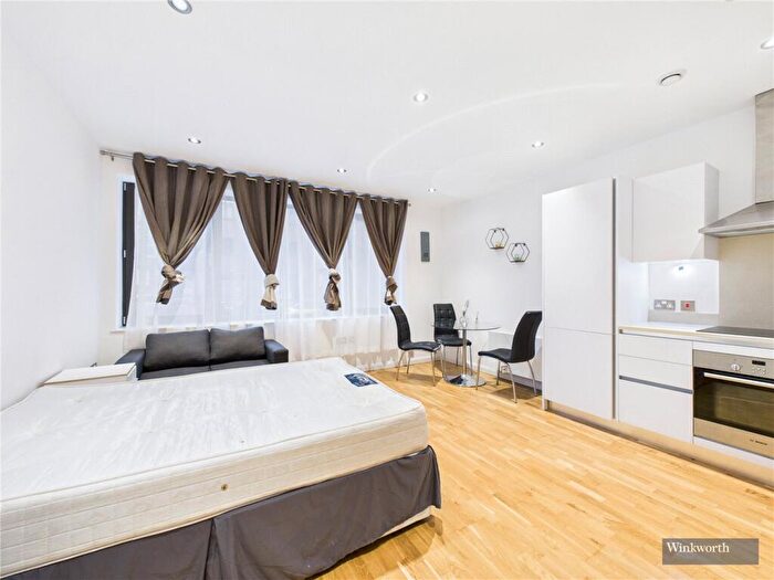 Studio For Sale In Peterborough Road, Harrow, HA1