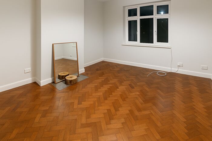 2 Bedroom Flat To Rent In Buttesland Street, London, N1