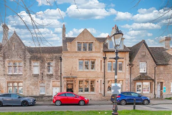 2 Bedroom Apartment To Rent In Church Green, Witney, OX28