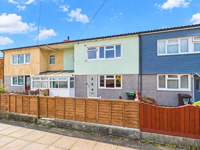 3 Bedroom Terraced House For Sale In Allaway Avenue, Paulsgrove, Portsmouth, PO6